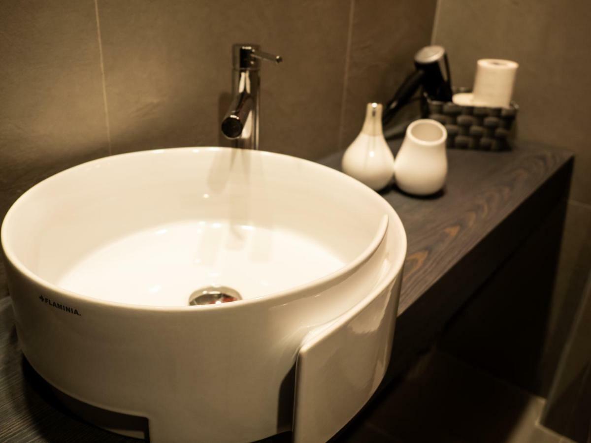 Carlotta Station Suite Bologna Eksteriør bilde
